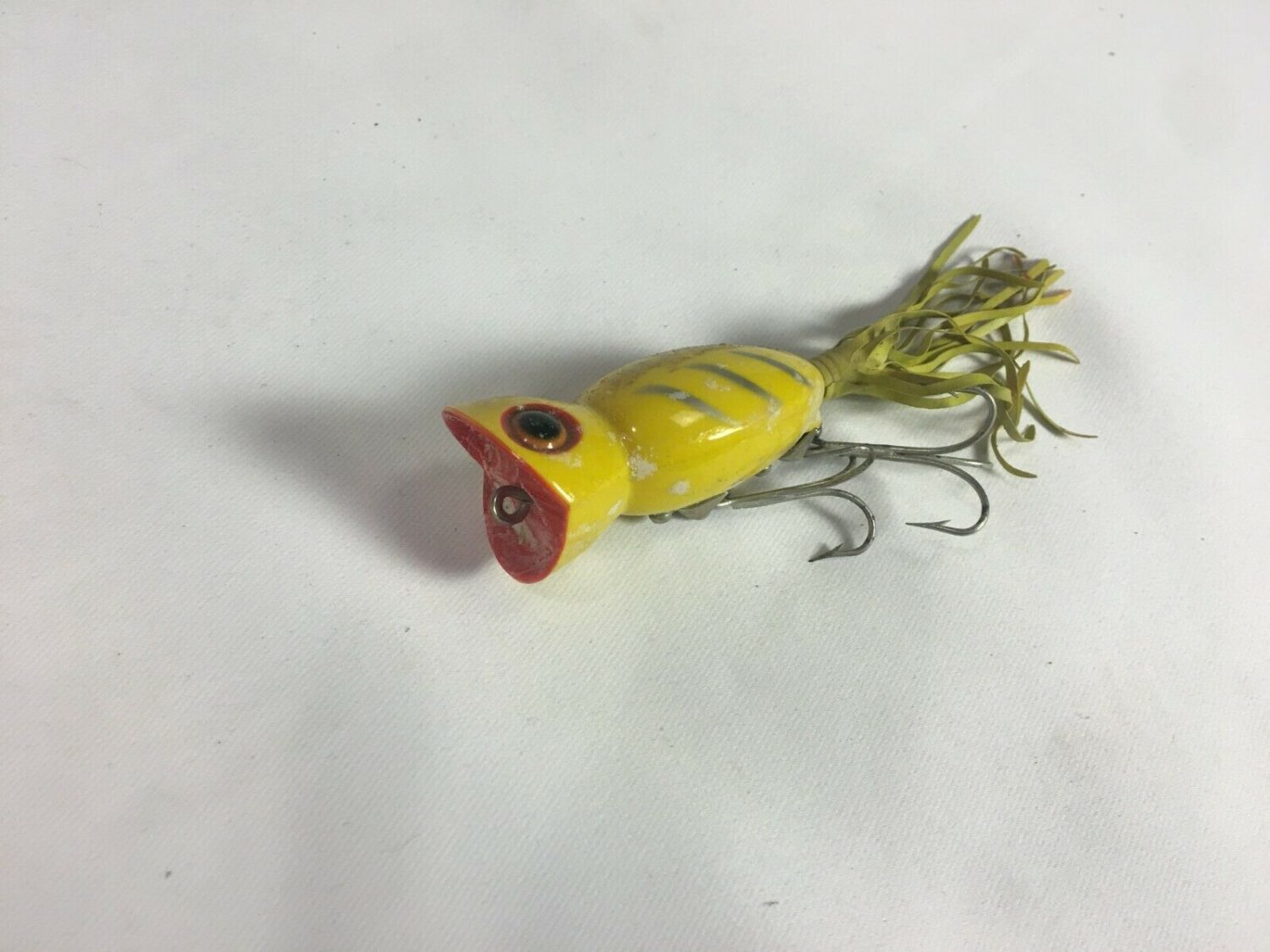 VINTAGE FISHING LURE HULA POPPER FISHING LURE WITH SKIRT