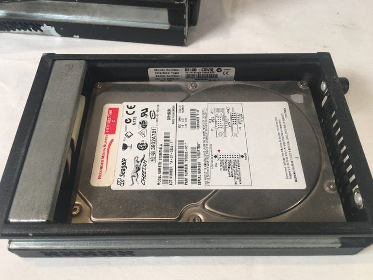 Data Express HotSwap SCSI Hard Drive Sled Removable Tray Enclosure with Seagate Cheetah