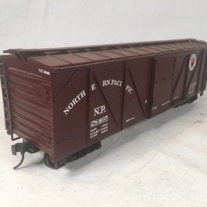 O Scale Model Railroad Boxcar Vintage Northern Pacific Line Freight Train