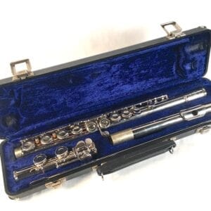 W.T. Armstrong Flute in Case EXC Silver Plated Perfect for Student or Performer